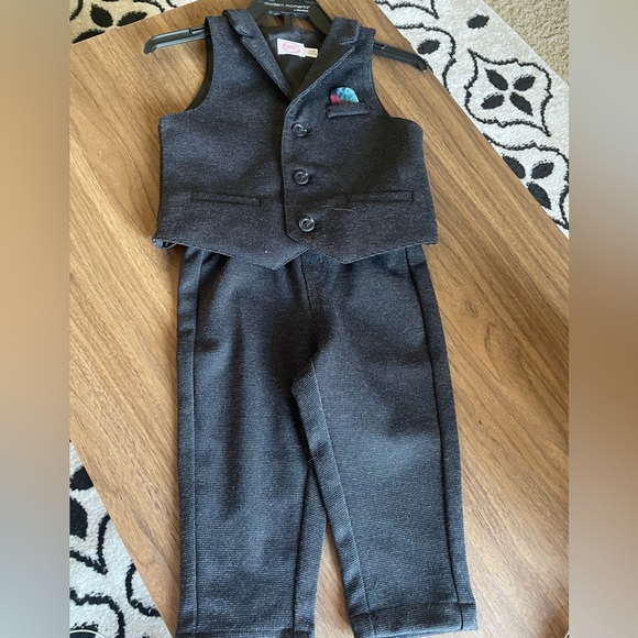 Little Man Suit 6-9 Months - Picture 1 of 3